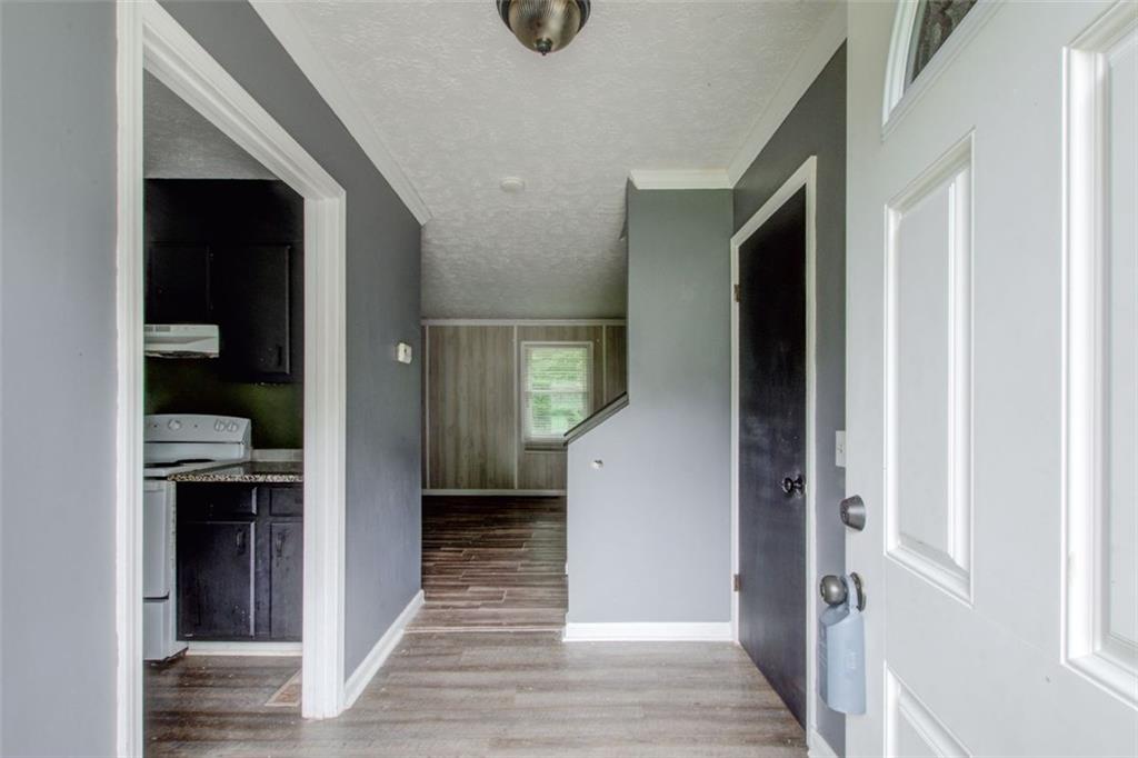 2193 Kings Forest Drive SE