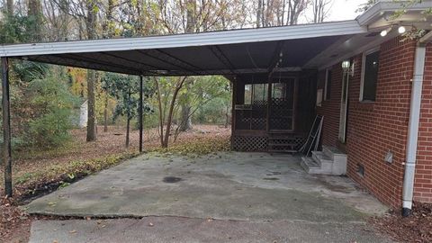 A home in Douglasville