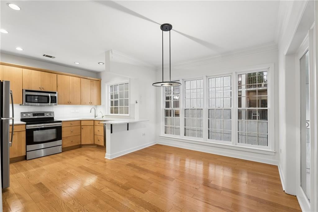 175 15th Street NE 409