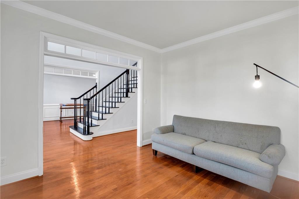 5735 LAKE WINDSOR Parkway