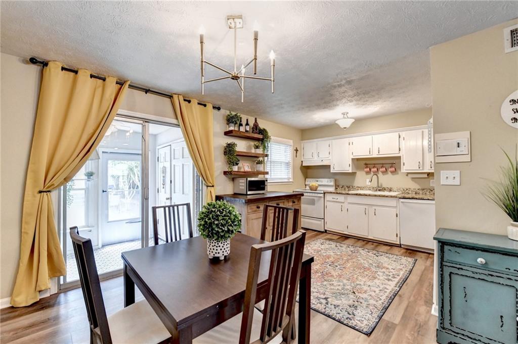 6700 Roswell Road 22B