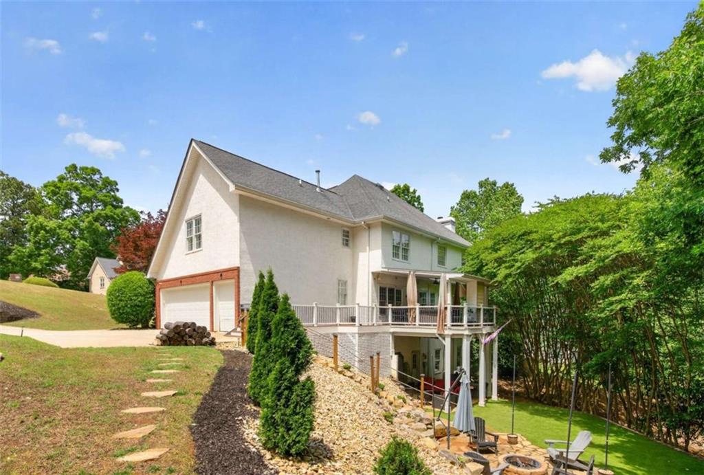 200 Palisades