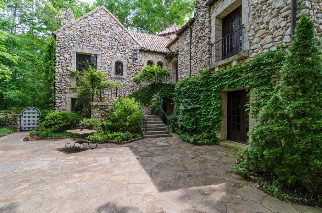 2100 West Wesley Road, Atlanta, Georgia image 15
