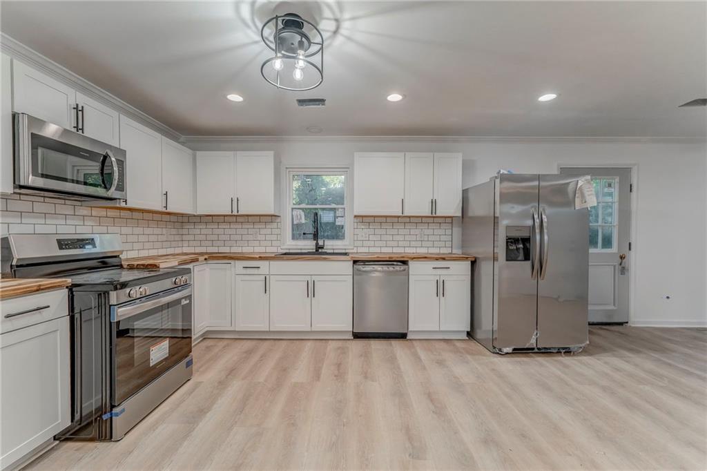 26 Jefferson Drive SW