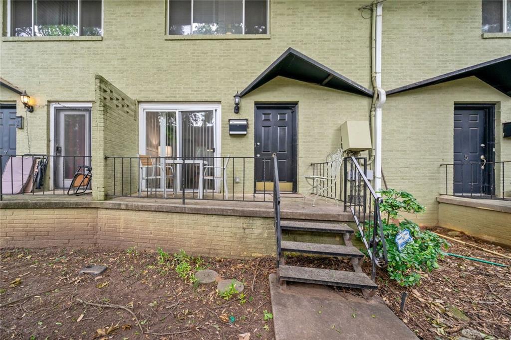 411 10th Street NE 6