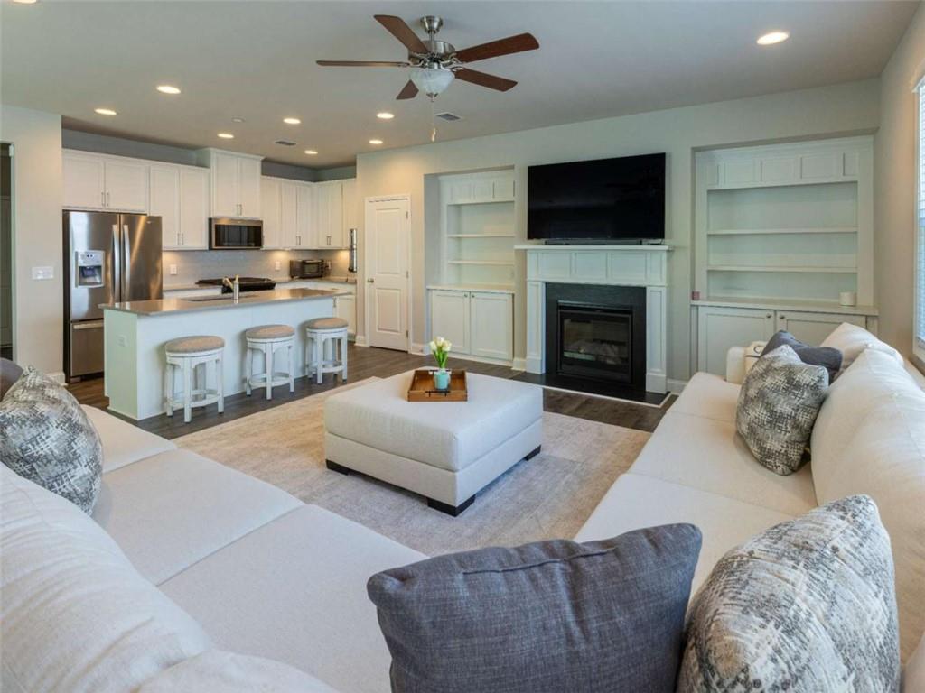 Addison Point - Residential