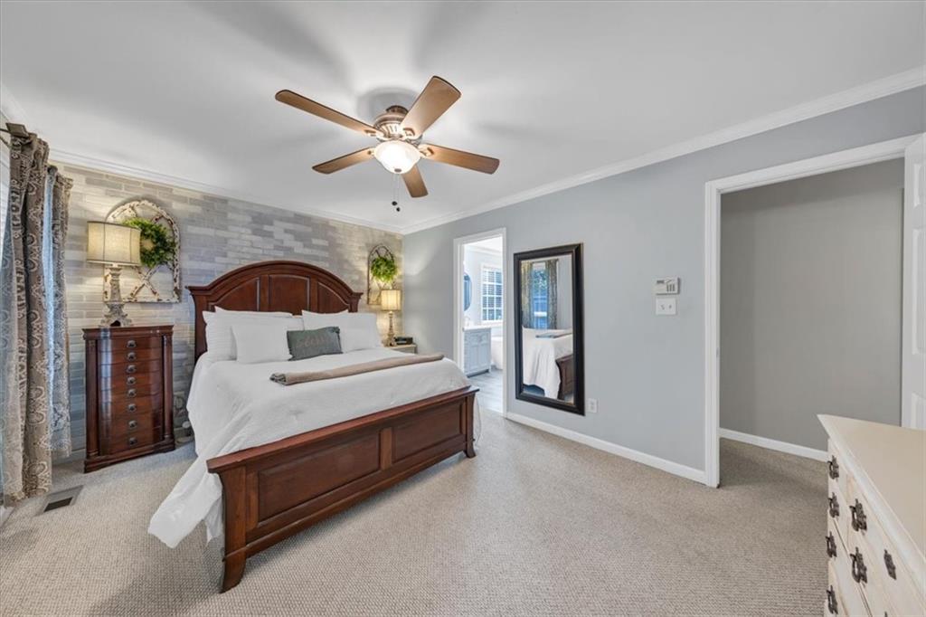 6728 Oakhurst Court