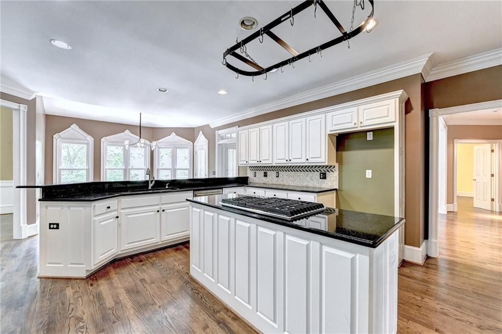 320 Chason Wood Way, Roswell, Georgia image 49