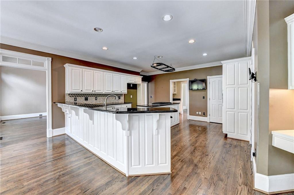 320 Chason Wood Way, Roswell, Georgia image 46