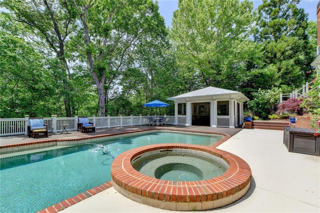 320 Chason Wood Way, Roswell, Georgia image 16