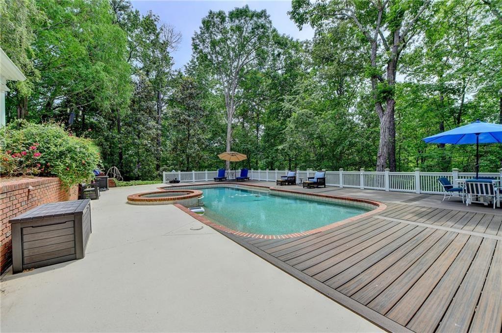 320 Chason Wood Way, Roswell, Georgia image 8