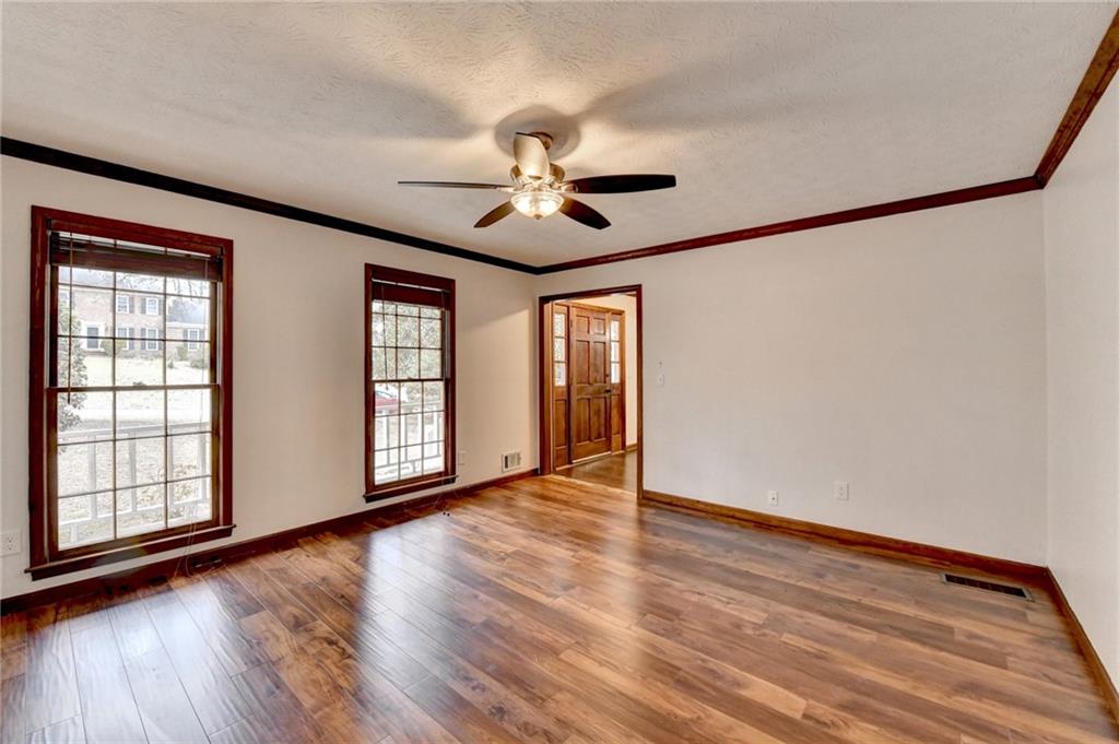 3898 Buckland Drive, Lilburn, Georgia image 17