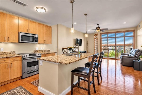 711 COSMOPOLITAN DR NE UNIT 403, ATLANTA, GA 30324 - Image b58eedc9d8a9cc7ea7cce8b834132cc6/3664835156
