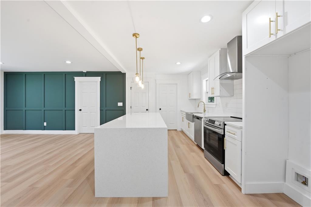 2598 Hencley Circle SW