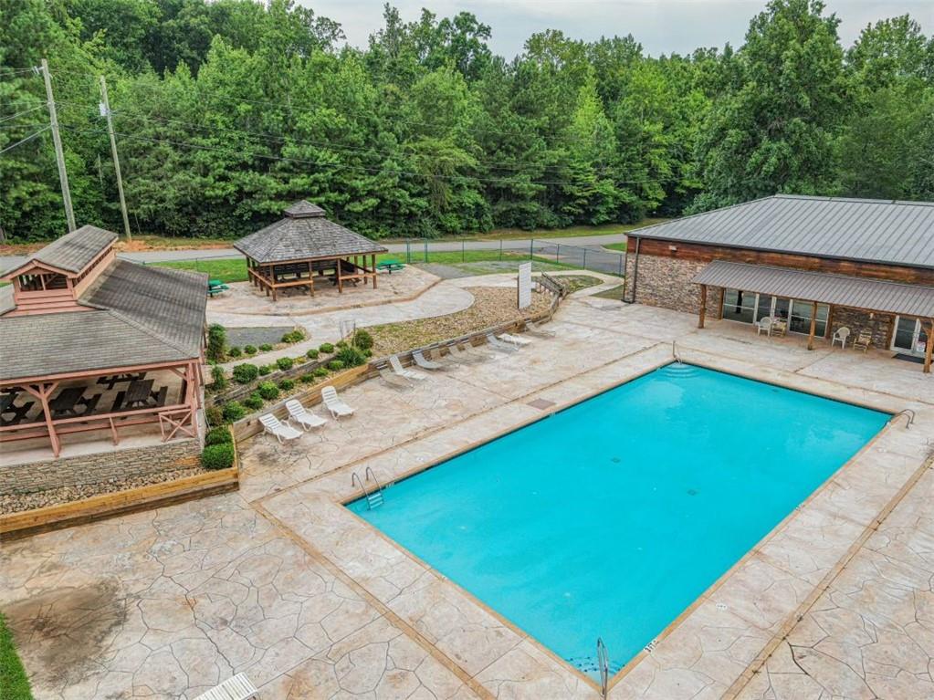 951 Longbranch Drive
