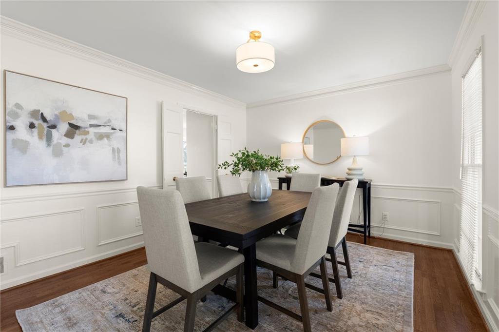 1098 Princeton Walk NE