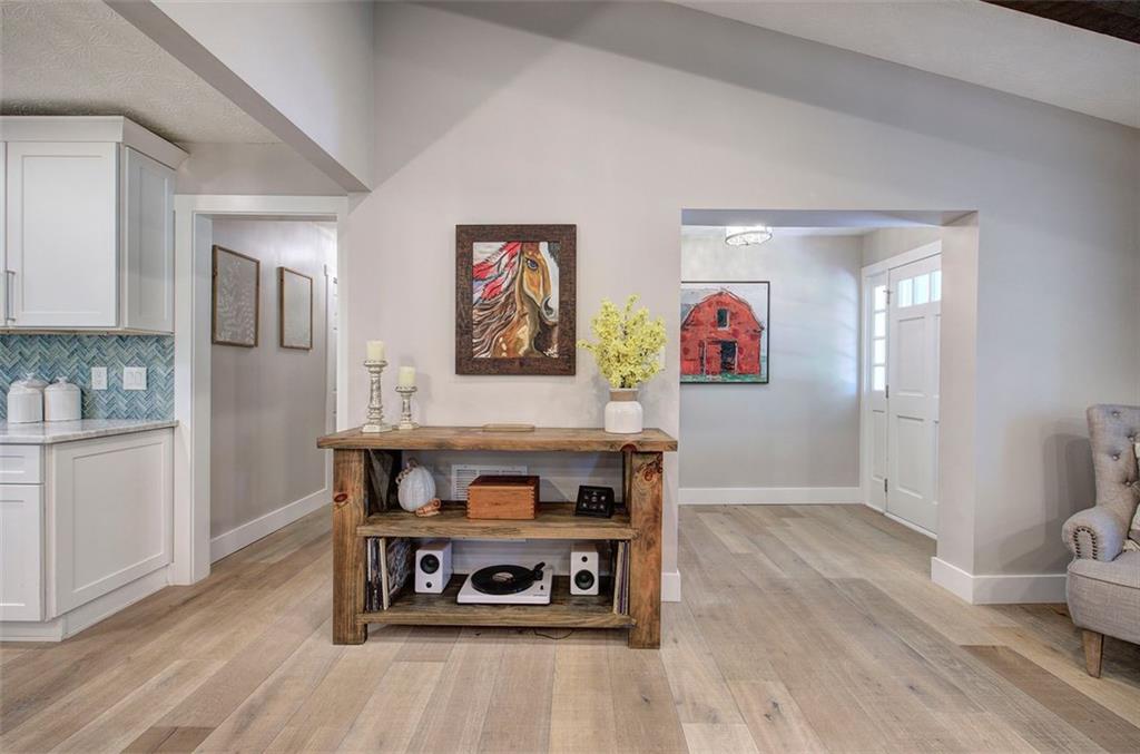 3410 Holliglen Drive