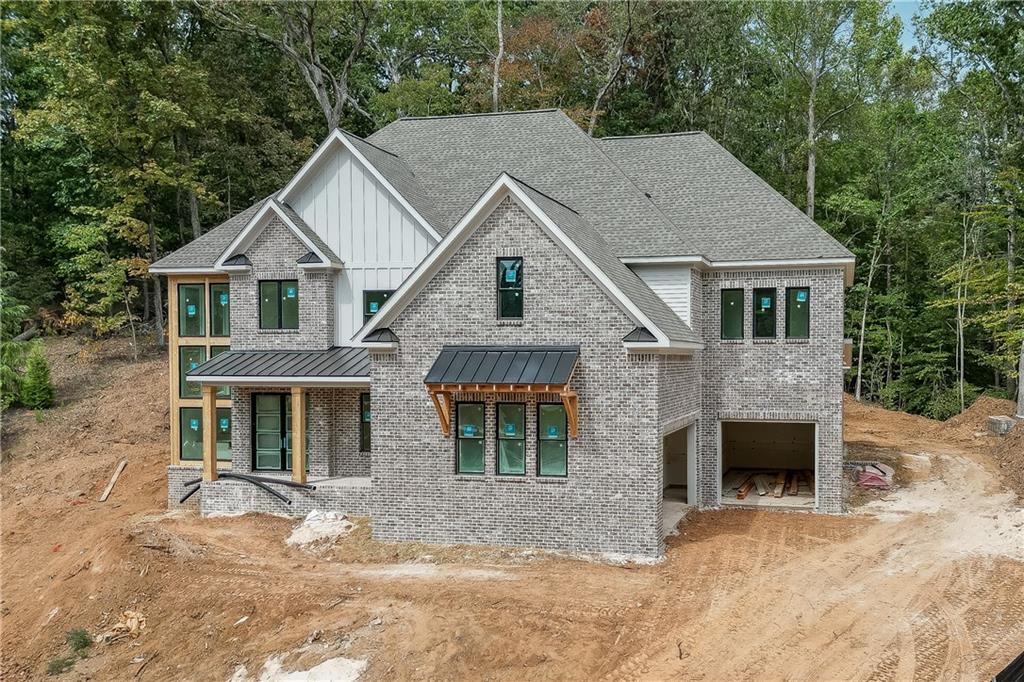 5061 Pointer Ridge