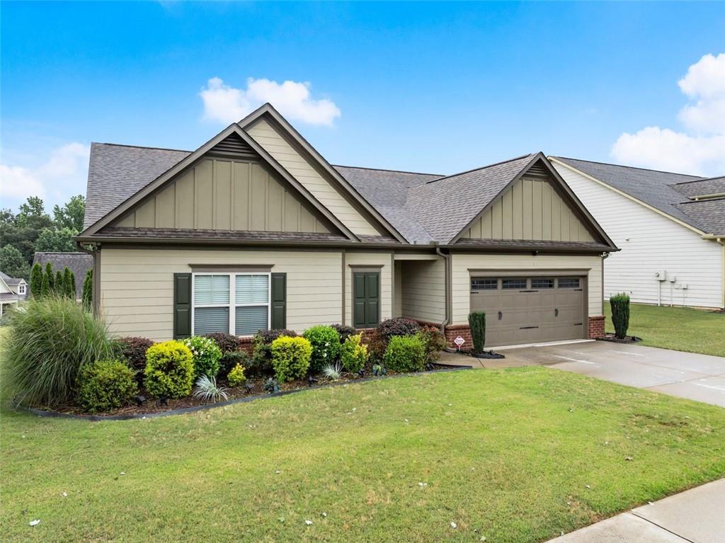 4471 Clubside Drive, Gainesville, Georgia image 2