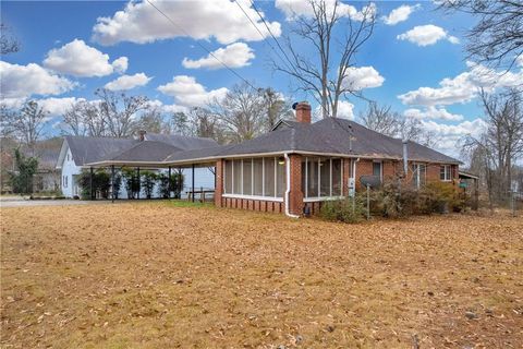 A home in Ellenwood