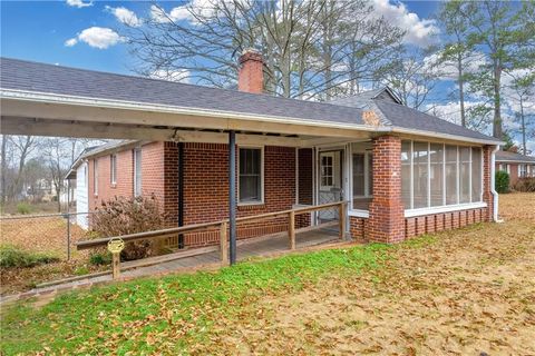 A home in Ellenwood