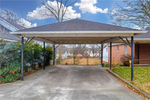 A home in Ellenwood