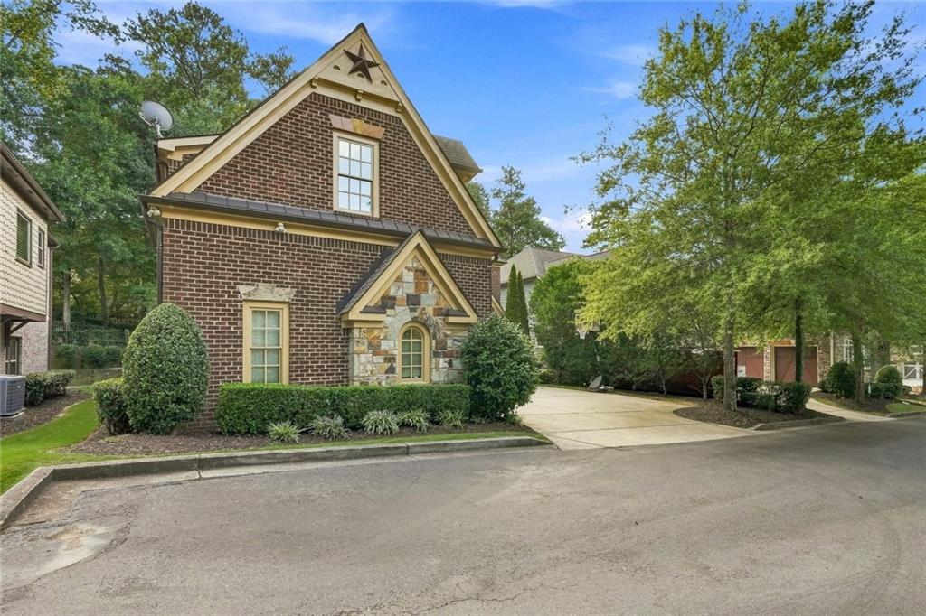 10380 Royal Terrace