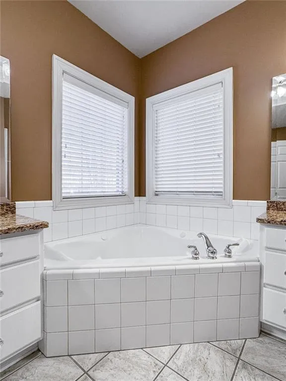 Fayetteville, Georgia 30215, United States, 5 Bedrooms Bedrooms, ,5 BathroomsBathrooms,Residential,Active,155477