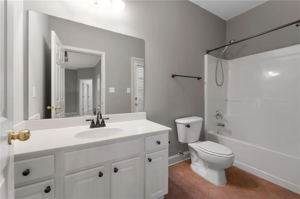 Fayetteville, Georgia 30215, United States, 5 Bedrooms Bedrooms, ,5 BathroomsBathrooms,Residential,Active,155477