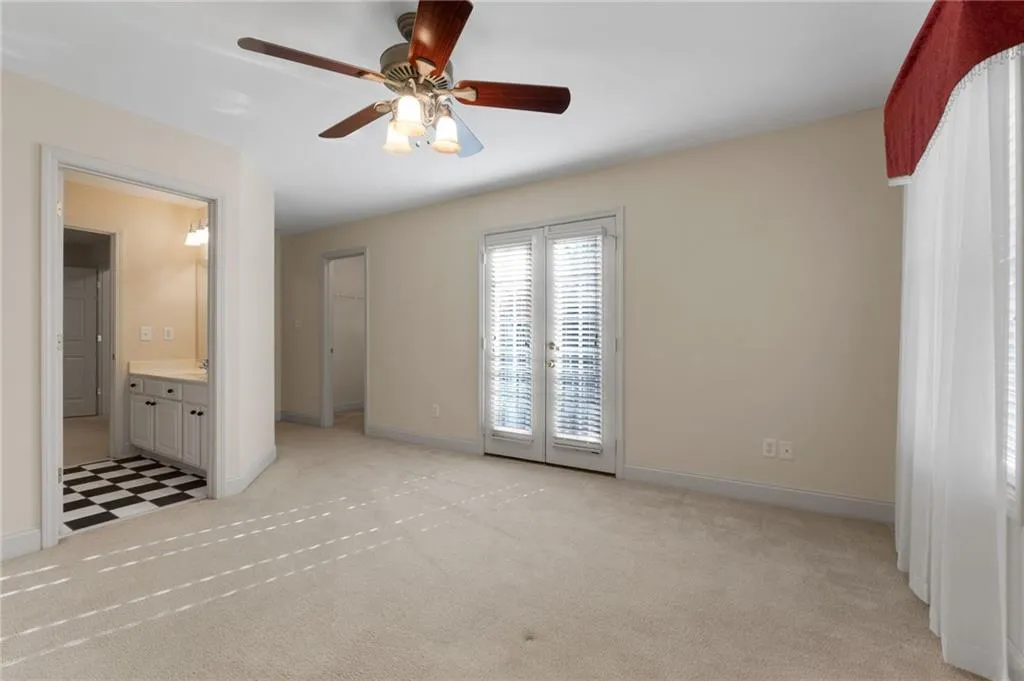 Fayetteville, Georgia 30215, United States, 5 Bedrooms Bedrooms, ,5 BathroomsBathrooms,Residential,Active,155477