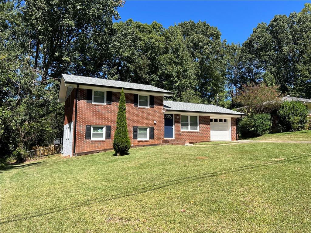 988 Tamarack Trail