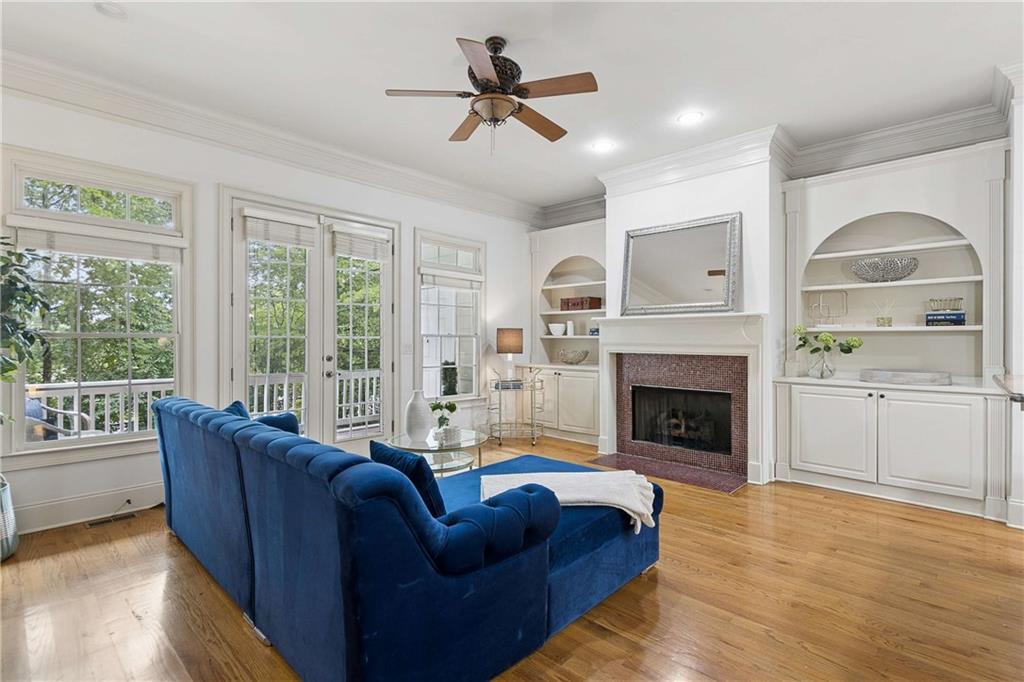 997 Pearl Point