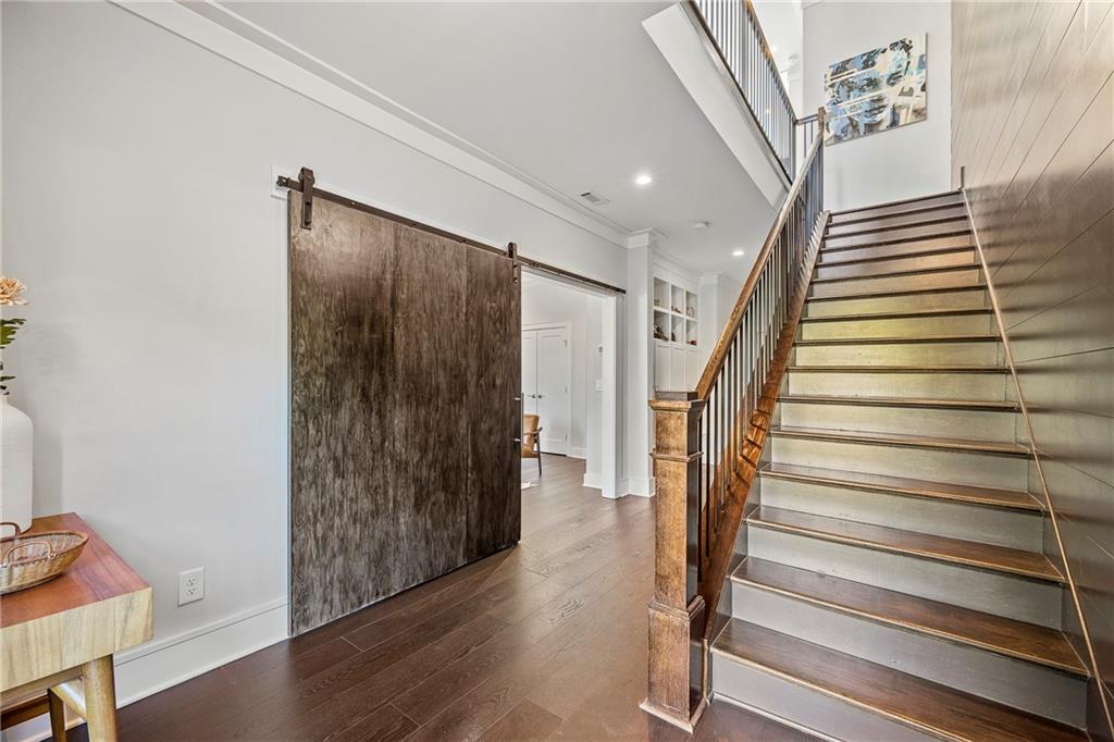 2528 Appleden Place NE