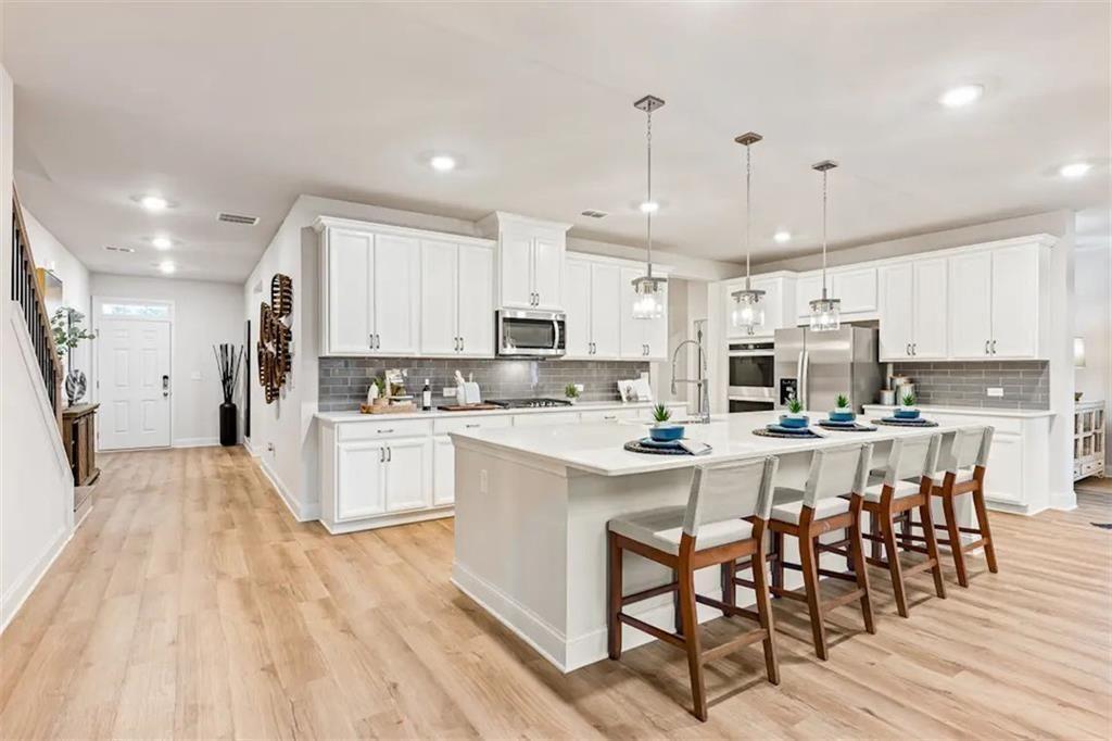 328 Bailiwick Lane