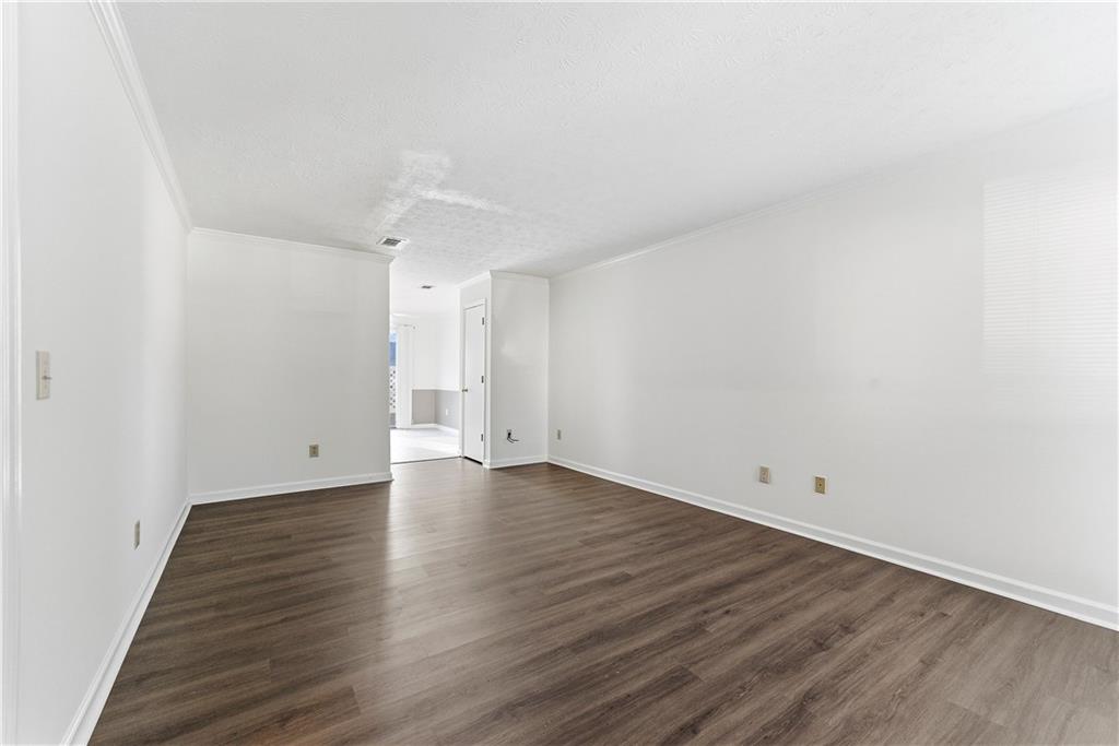 2340 Beaver Ruin Road UN43