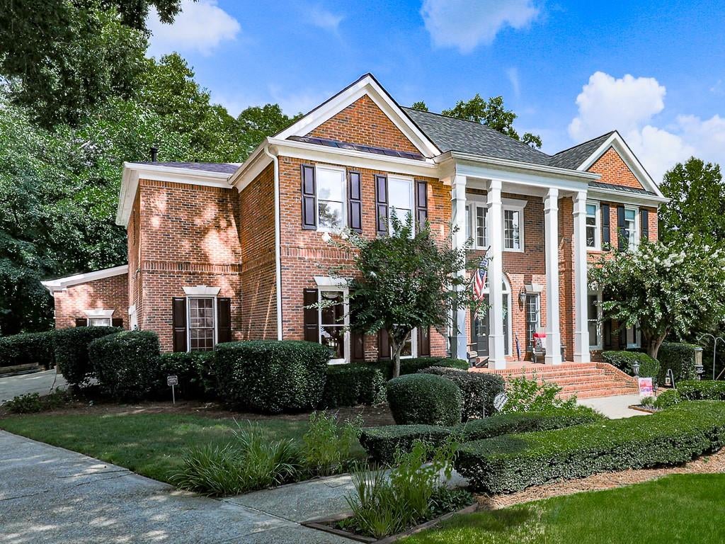 303 Clubview Terrace