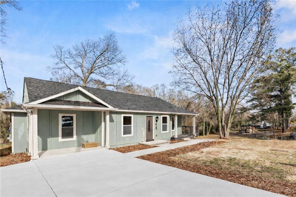 447 Birney Street NE