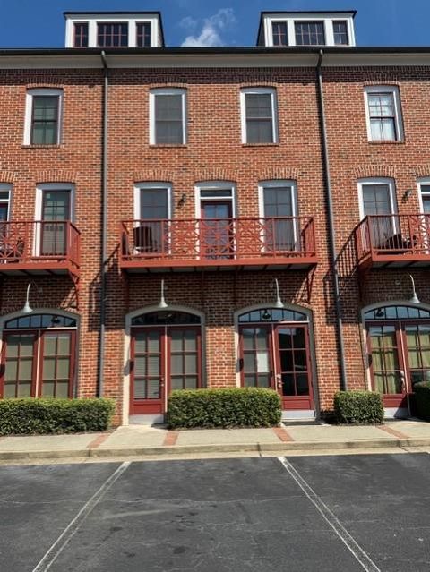 2325 Log Cabin Drive 103 Atlanta GA 30339