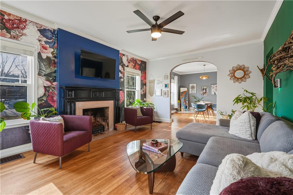 2323 Venetian Drive SW