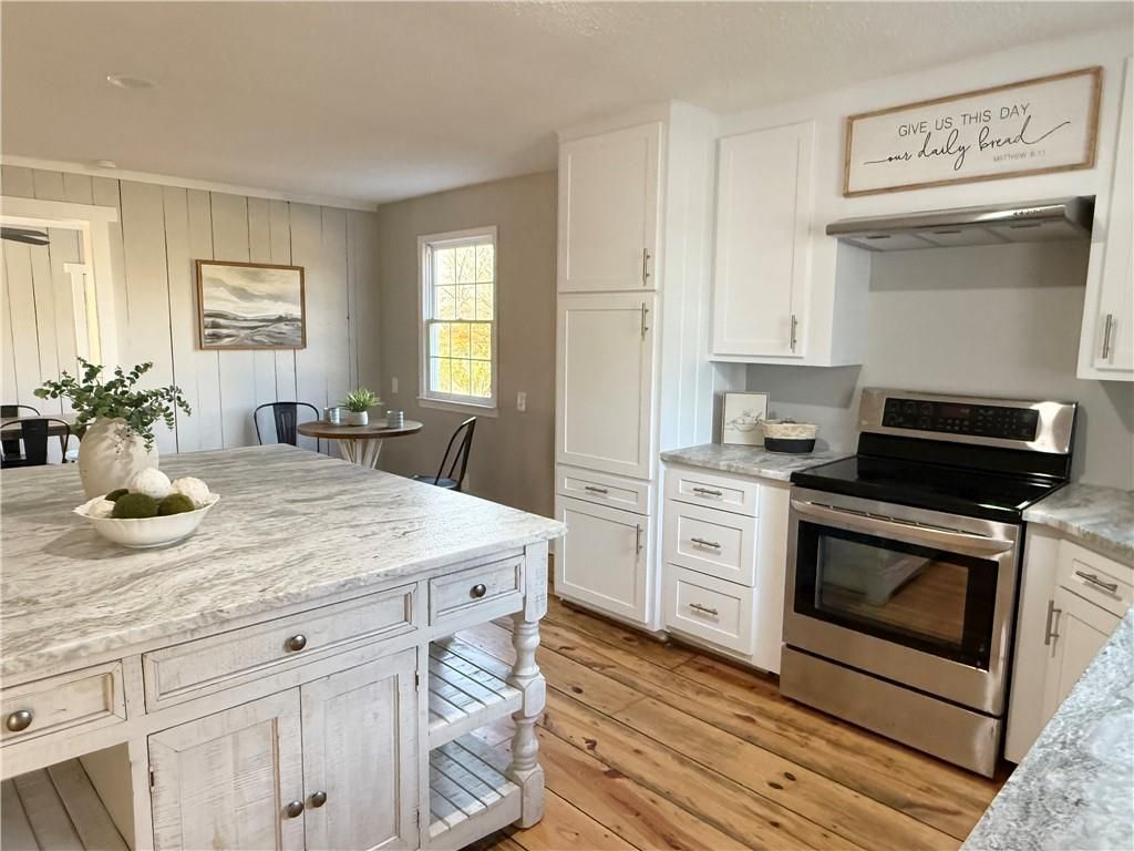 Photo of 4002 Joe Frank Harris Parkway NW, Cartersville, GA 30120 (MLS # 7704385)