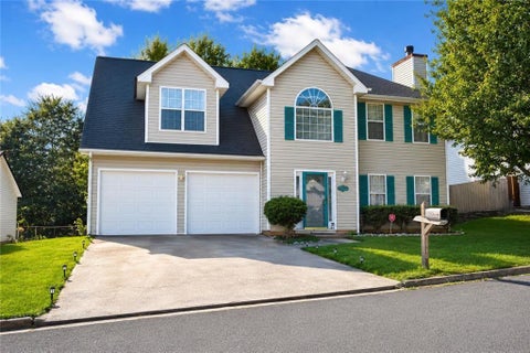 Homes For Rent - 5410 Salem Springs Dr. Dr<br/> Dekalb County, Lithonia, GA 30038