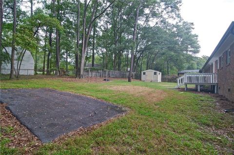 A home in Powder Springs