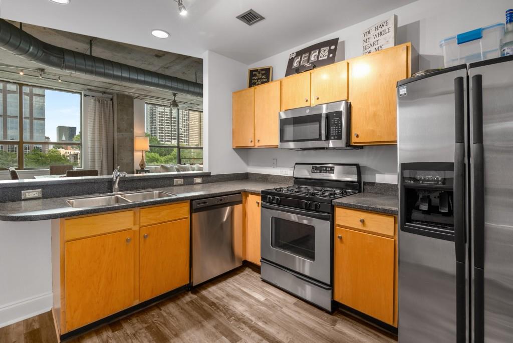 115 W Peachtree Place NW 615