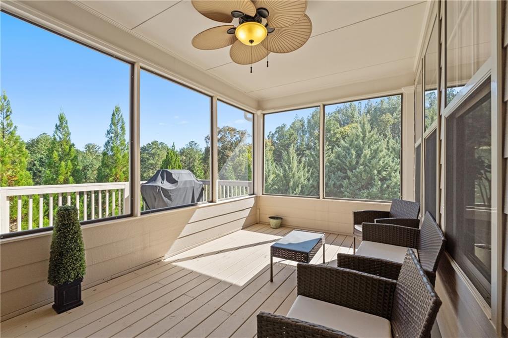 Soleil Laurel Canyon - Residential