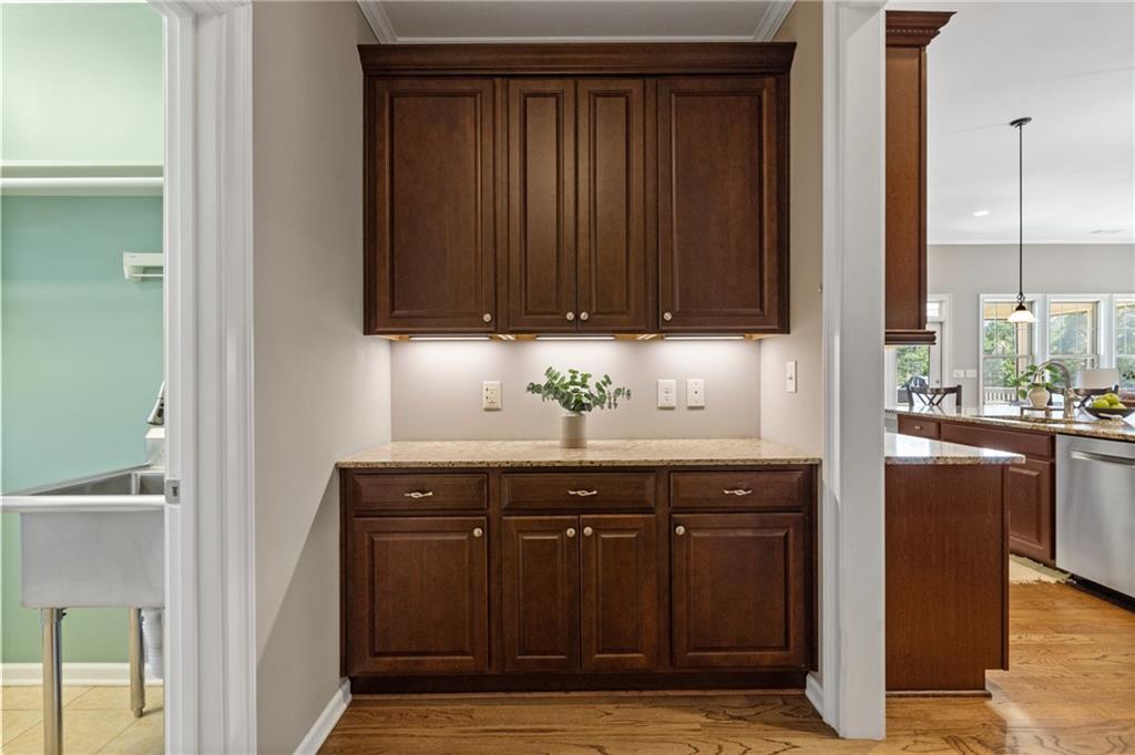 Soleil Laurel Canyon - Residential