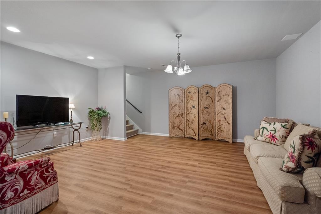 Soleil Laurel Canyon - Residential