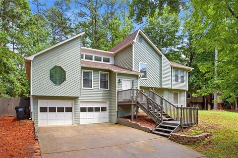 Homes For Sale - 3962 N Indian Circle<br/> Kennesaw, GA 30144