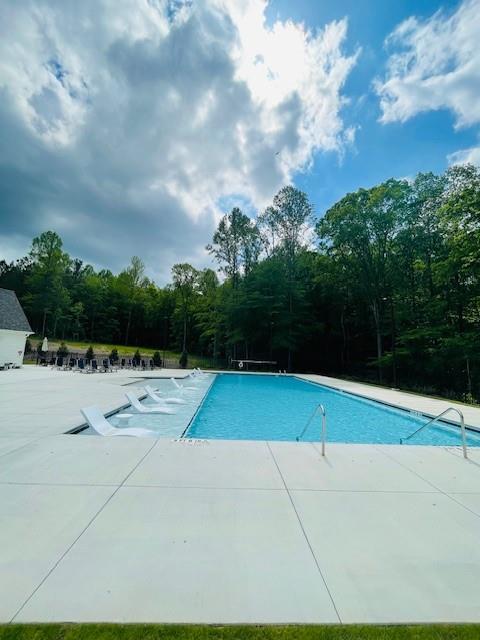 124 Hawks Court