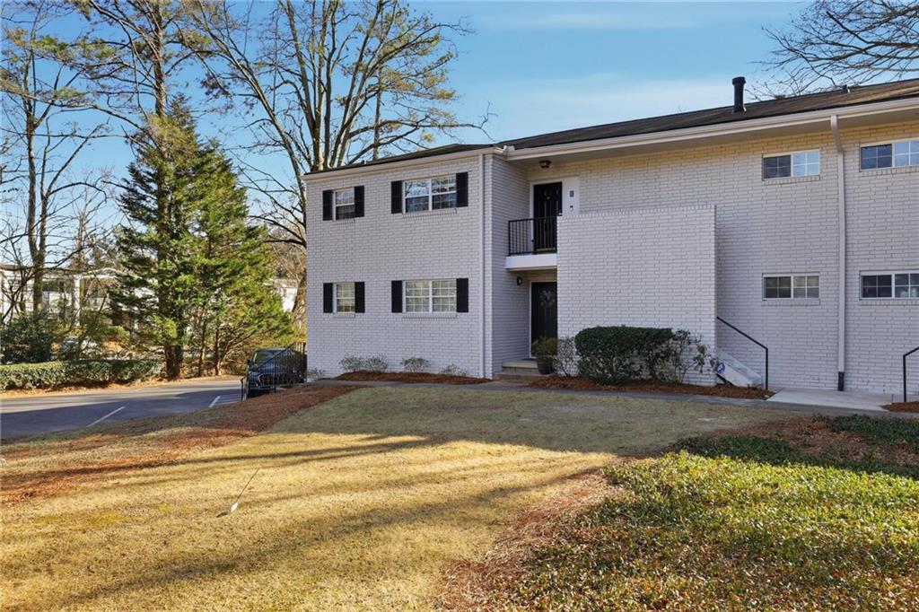 311 Peachtree Hills Avenue NE 4A