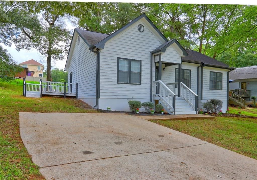 Photo of 2024 COLLIER Circle W, Decatur, GA 30032 (MLS # 7685235)